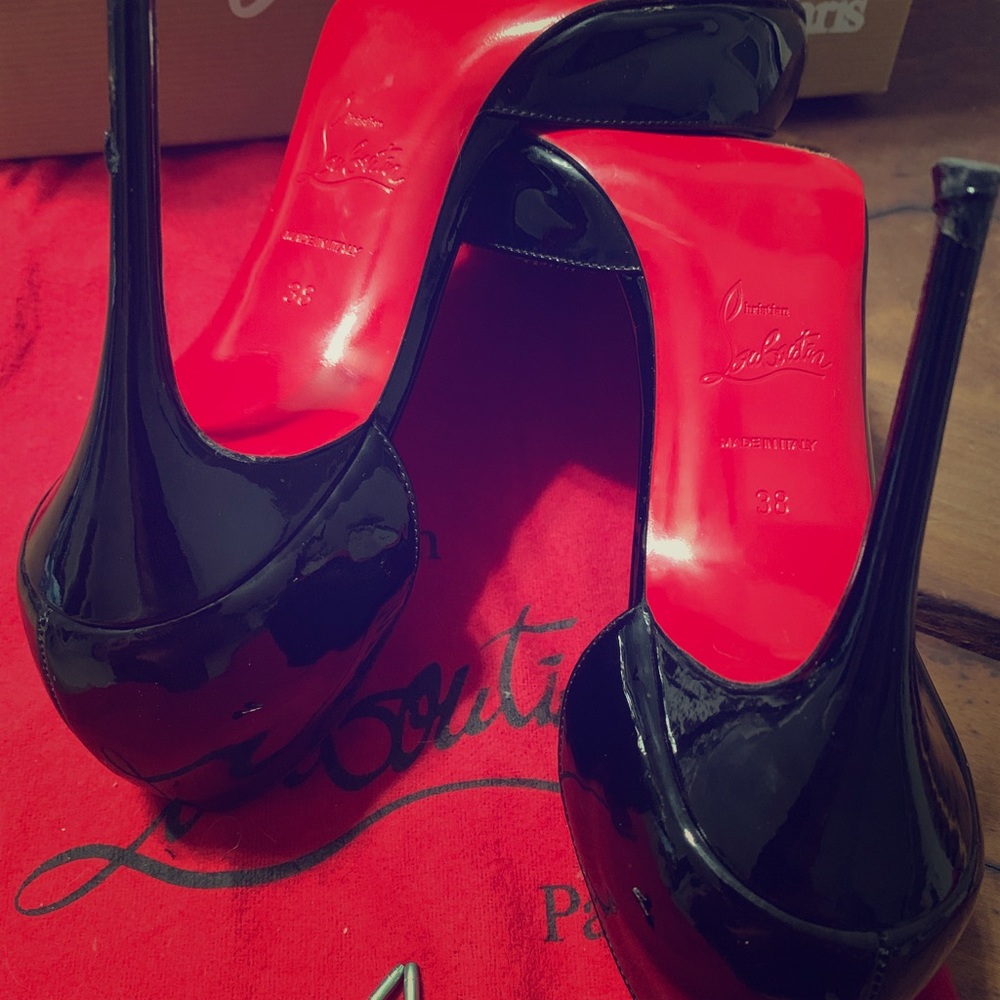 Half-d’Orsay Christian Louboutin Black Patent Pump